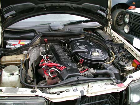 装着例　ベンツ３００Ｅ